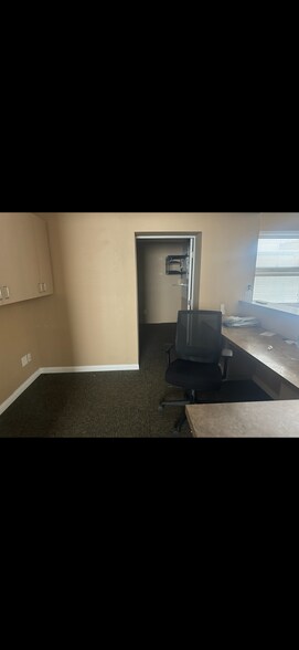 More Photos Of 8939 La Mesa Blvd, La Mesa Medical For Lease