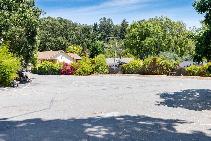 More Photos Of 3341 Mt Diablo Blvd, Lafayette Apartments For Sale