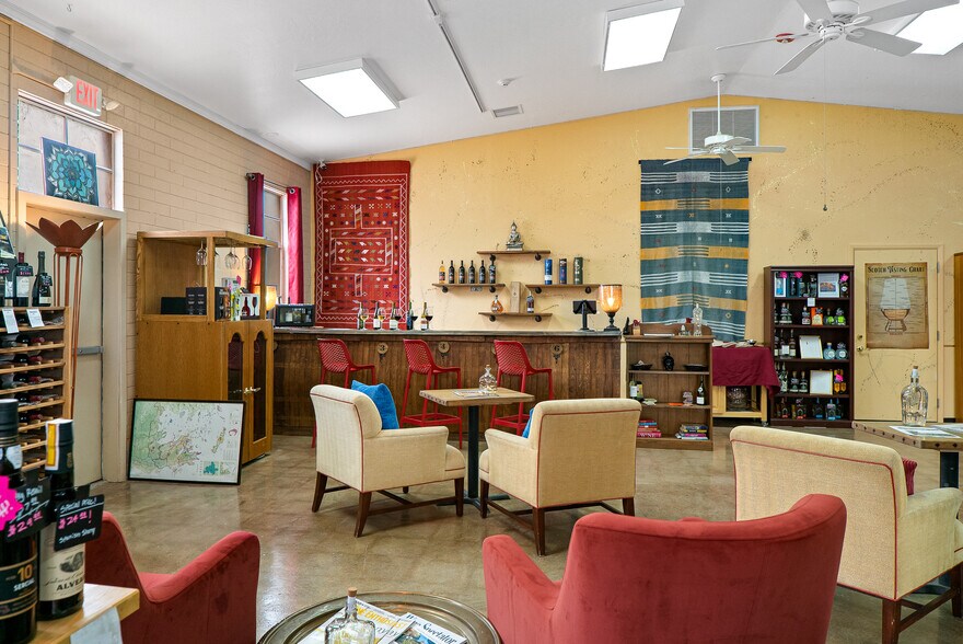 More Photos Of 102 E Pima St, Cottonwood Restaurant For Sale