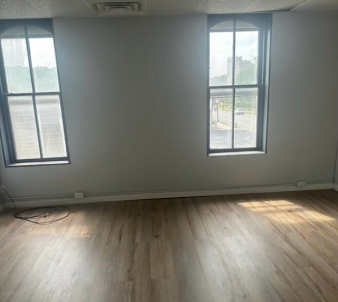 More Photos Of 115 S Union St, Galion Office For Sale