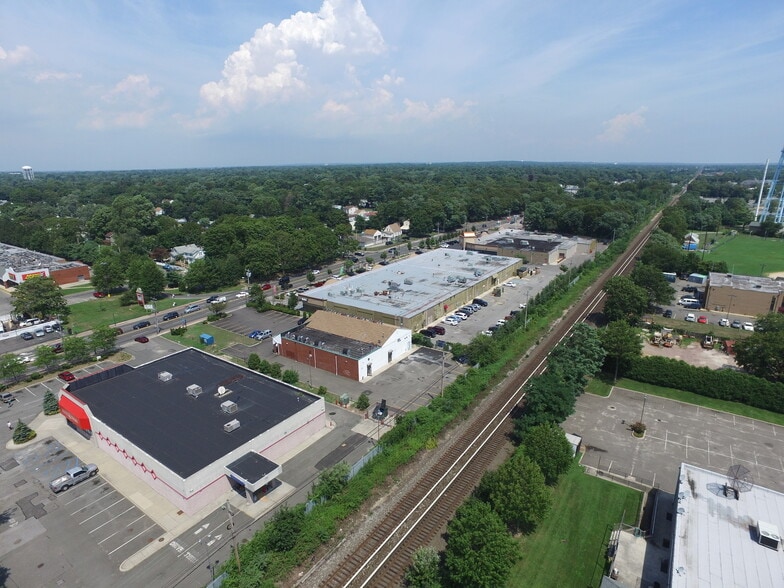 More Photos Of 448-472 Suffolk Ave, Brentwood Unknown For Lease