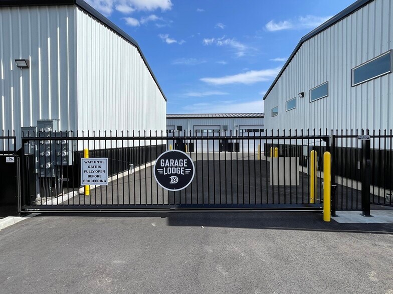 More Photos Of 1551 S Deer Heights Rd, Spokane Warehouse For Sale