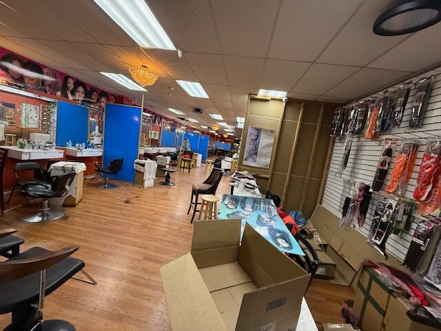 More Photos Of 468 Springfield Ave, Newark Storefront Retail Residential For Lease