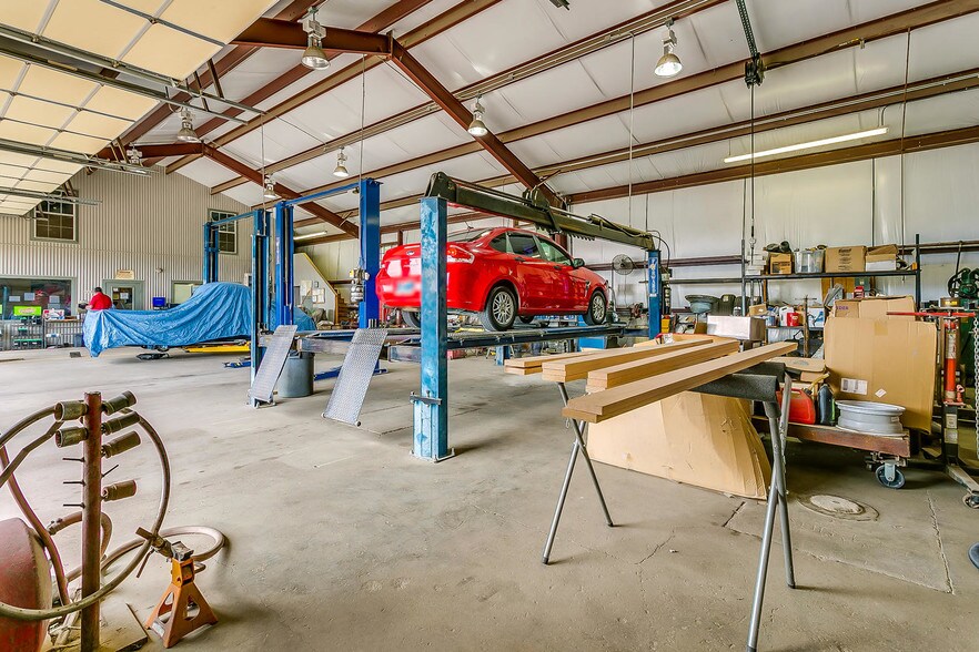 More Photos Of 501 N State Highway 342, Red Oak Auto Repair For Sale