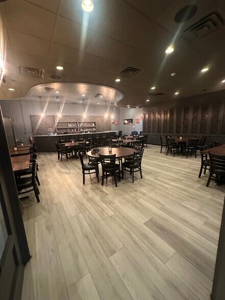More Photos Of 58 S York Rd, Hatboro Restaurant For Sale