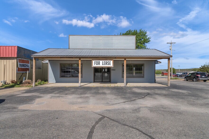 Primary Photo Of 4802 S Muskogee Ave, Tahlequah Office For Lease