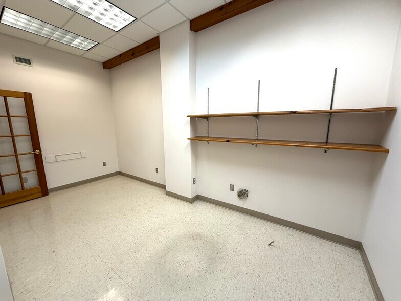 More Photos Of 22 S 2nd St, Emmaus Loft Creative Space For Lease