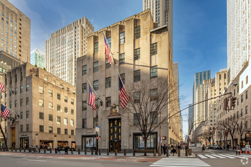 More Photos Of 620 Fifth Ave, New York Office For Lease