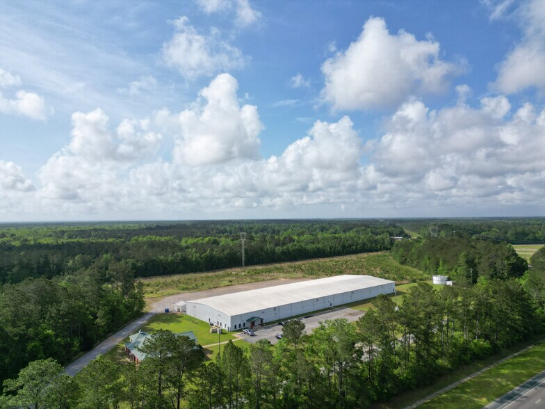 More Photos Of 9800 I 65 Service Rd S, Creola Warehouse For Lease