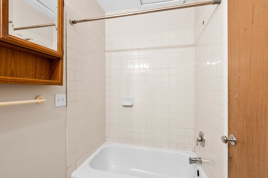 More Photos Of 6749 Ramsgate Rd, Chittenango Multifamily For Sale