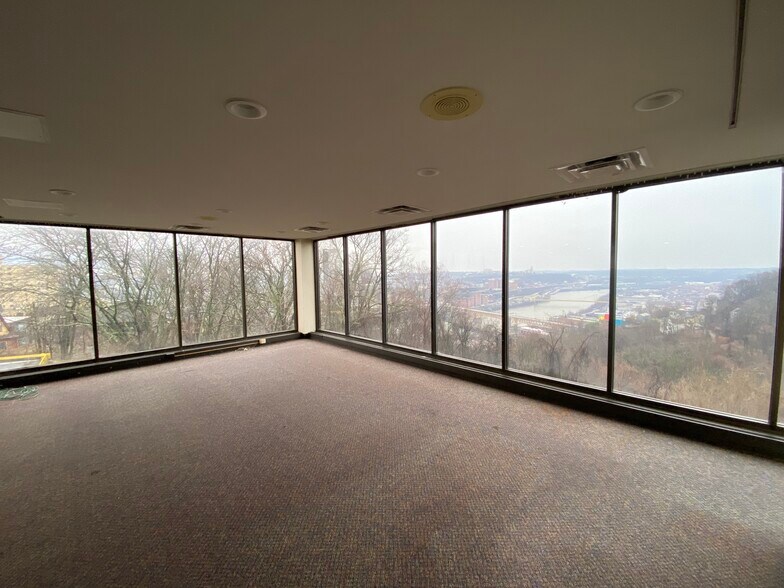 More Photos Of 55 Wyoming St, Pittsburgh Office Residential For Lease
