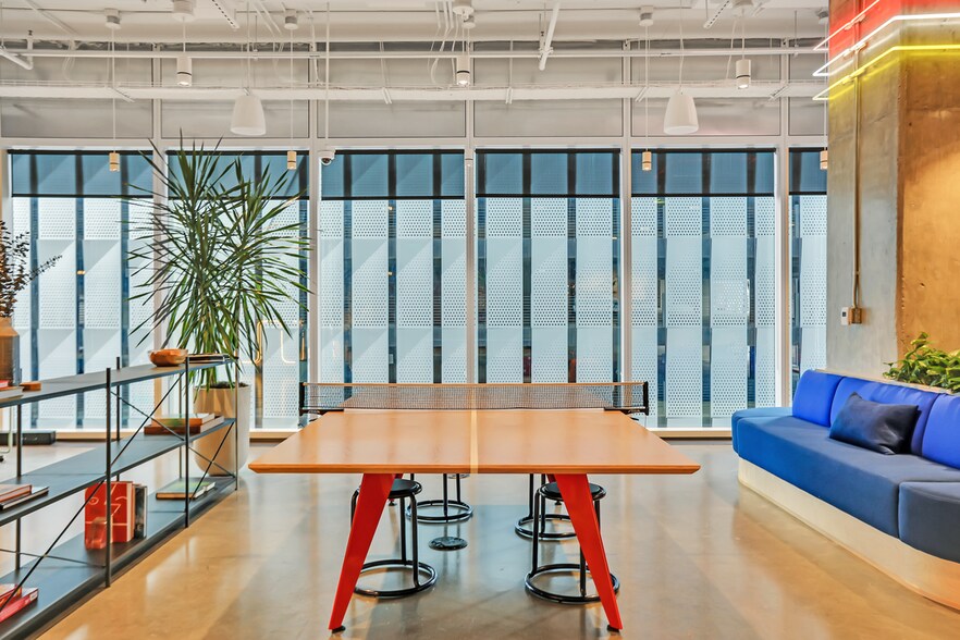 More Photos Of 756 W Peachtree St, Atlanta Unknown For Lease