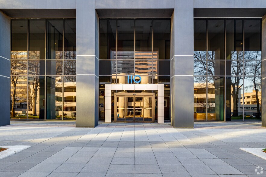 More Photos Of 110 W 7th St S, Tulsa Office For Lease