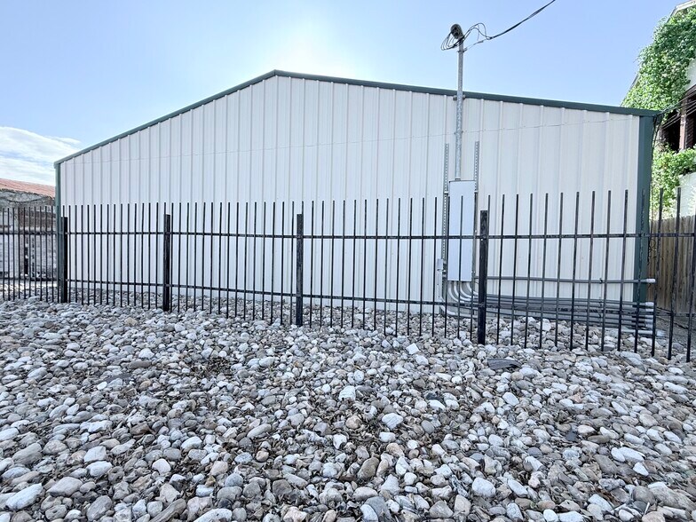 More Photos Of 815 Saint Peter St, Gonzales Apartments For Sale