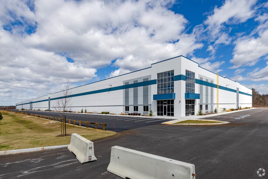 Primary Photo Of 1025 Elm St, Bridgewater Distribution For Lease