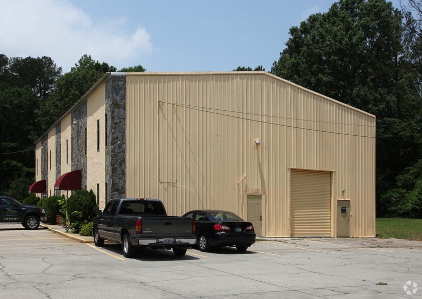 More Photos Of 2054 Rex Rd, Morrow Flex For Sale