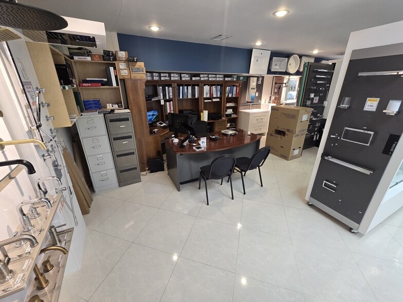 More Photos Of 1583 E Oakland Park Blvd, Oakland Park Freestanding For Sale