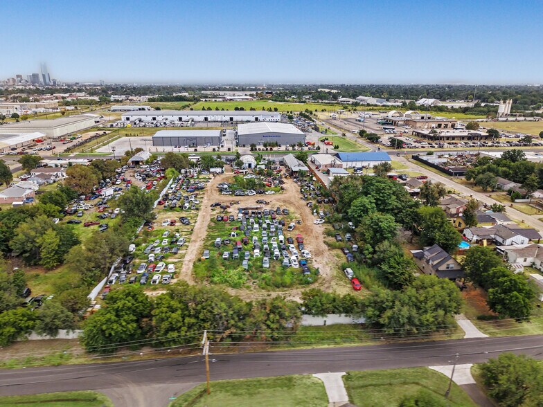 More Photos Of 1821-1823 S May Ave, Oklahoma City Auto Salvage Facility For Sale