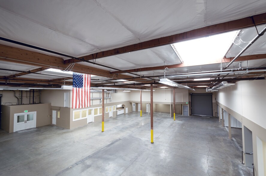 More Photos Of 901 Shasta St, Redwood City Warehouse For Lease