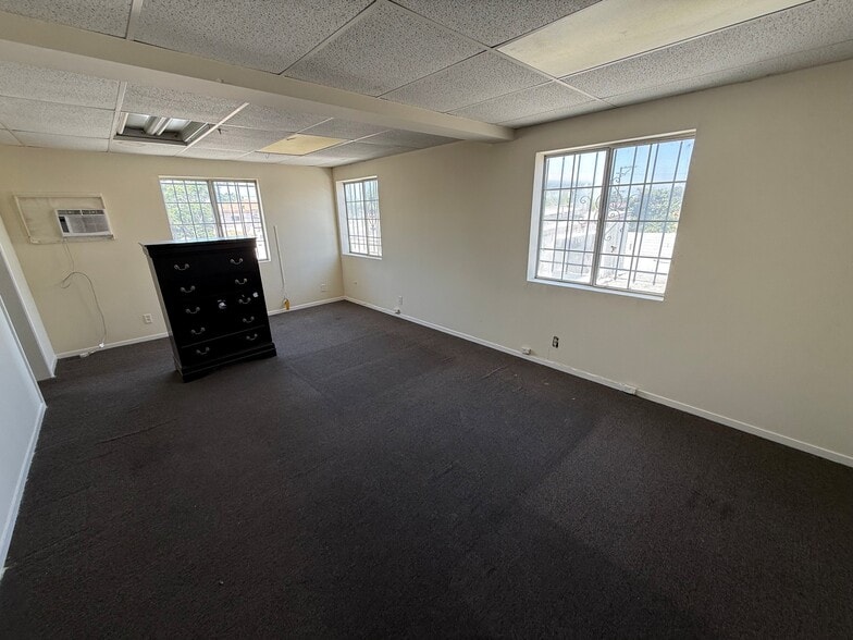 More Photos Of 6218 Maywood Ave, Bell Warehouse For Sale