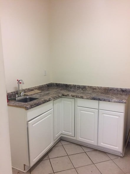 More Photos Of 982 Cleveland Ave, Atlanta Office For Sale