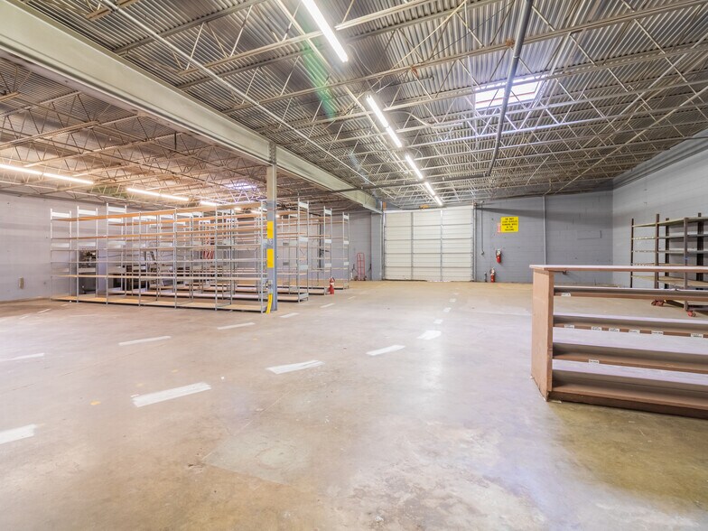 More Photos Of 457 S Daniel Morgan Ave, Spartanburg Manufacturing For Lease