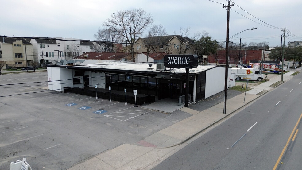 More Photos Of 5317 Washington Ave, Houston Bar For Lease