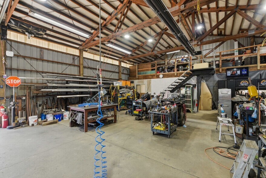 More Photos Of 55374 Rosa Rd, Bandon Manufacturing For Sale