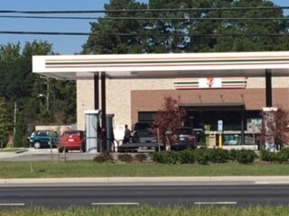 More Photos Of 1928 Holland Rd, Suffolk Convenience Store For Sale
