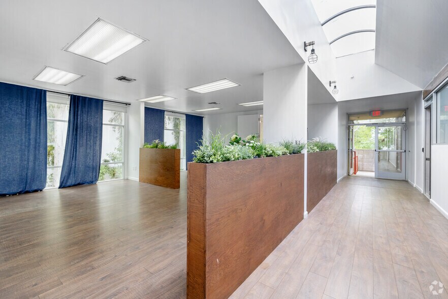 More Photos Of 5969 Washington Blvd, Culver City Loft Creative Space For Lease