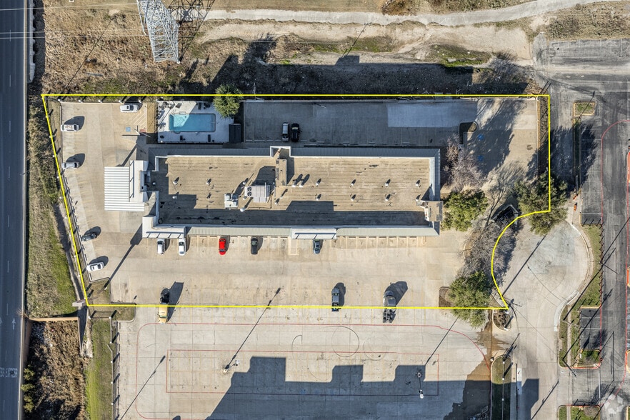 More Photos Of 11069 Composite Dr, Dallas Hotel For Sale