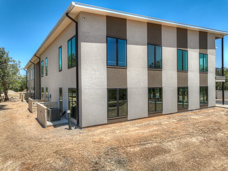 More Photos Of 1878 Herbelin Rd, New Braunfels Office For Sale