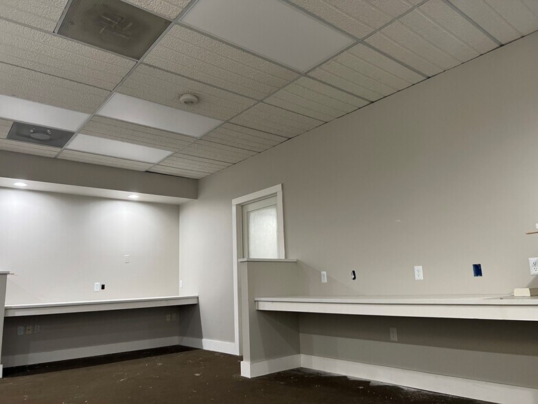 More Photos Of 107 Sherman Ave, Raritan Storefront Retail Office For Lease