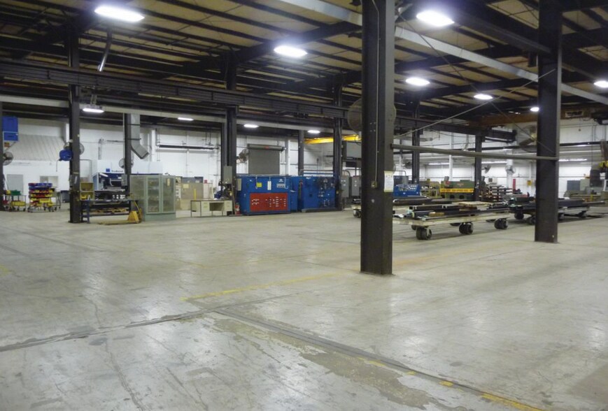 More Photos Of 4501 Ohio River Rd, Huntington Warehouse For Sale