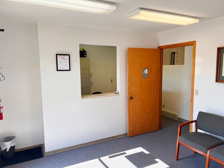 More Photos Of 9 Birch St NE, Remer Medical For Sale