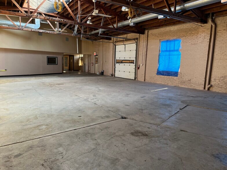 More Photos Of 6613-6621 Ogden Ave, Berwyn Storefront Retail Office For Sale
