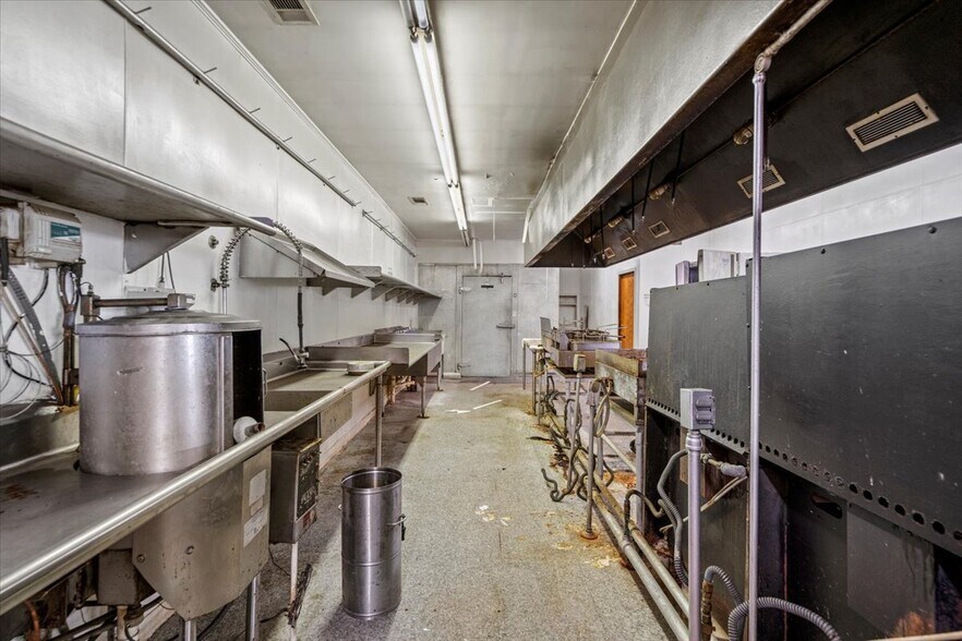More Photos Of 1674 Wisacky Hwy, Bishopville Truck Stop For Sale