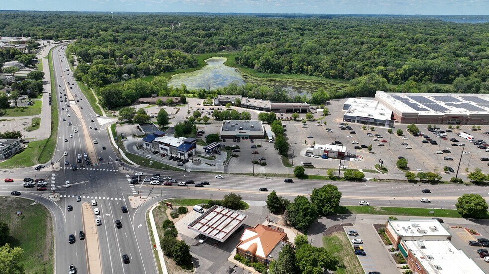 More Photos Of 4950 County Road 101, Minnetonka Drugstore For Sale