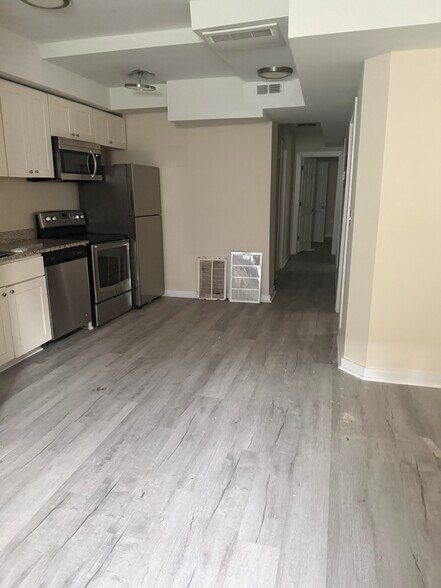 More Photos Of 2801 Jasper St SE, Washington Apartments For Sale