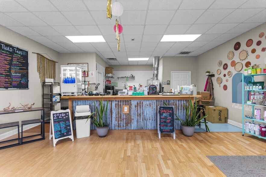 More Photos Of 109 Harmony Crossing, Eatonton Storefront Retail Office For Sale