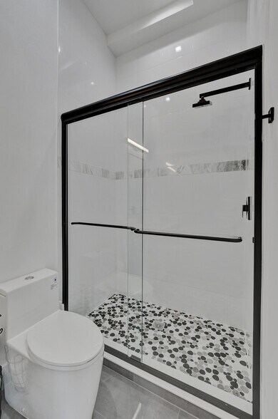 More Photos Of 1220-1226 NE 15th Ave, Fort Lauderdale Apartments For Sale