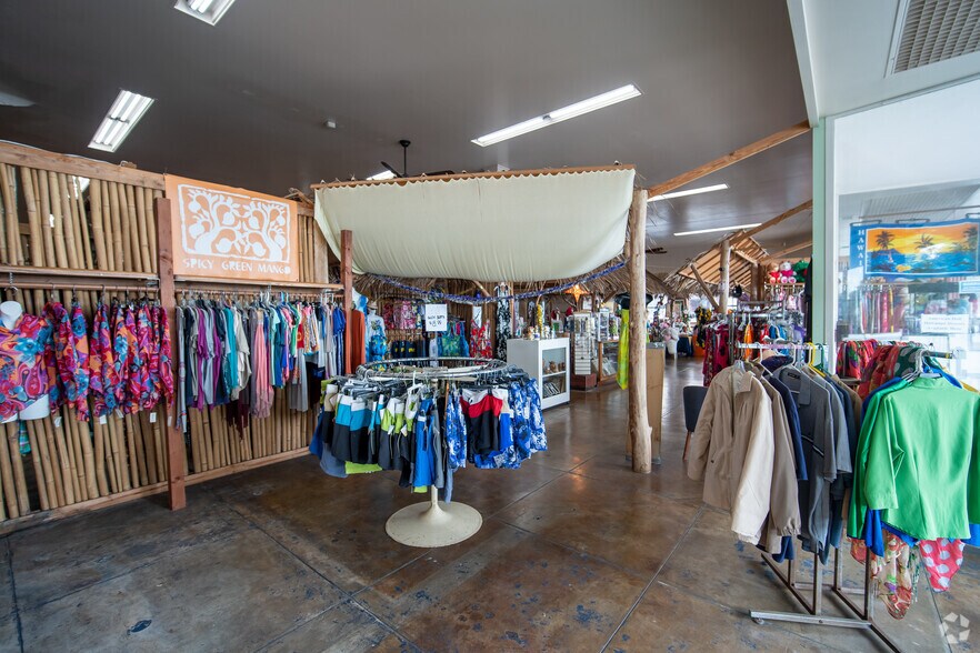 More Photos Of 138 Kamehameha Ave, Hilo Storefront For Sale