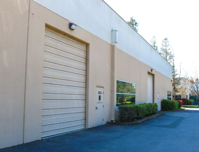 More Photos Of 1455 N McDowell Blvd, Petaluma Research And Development For Lease