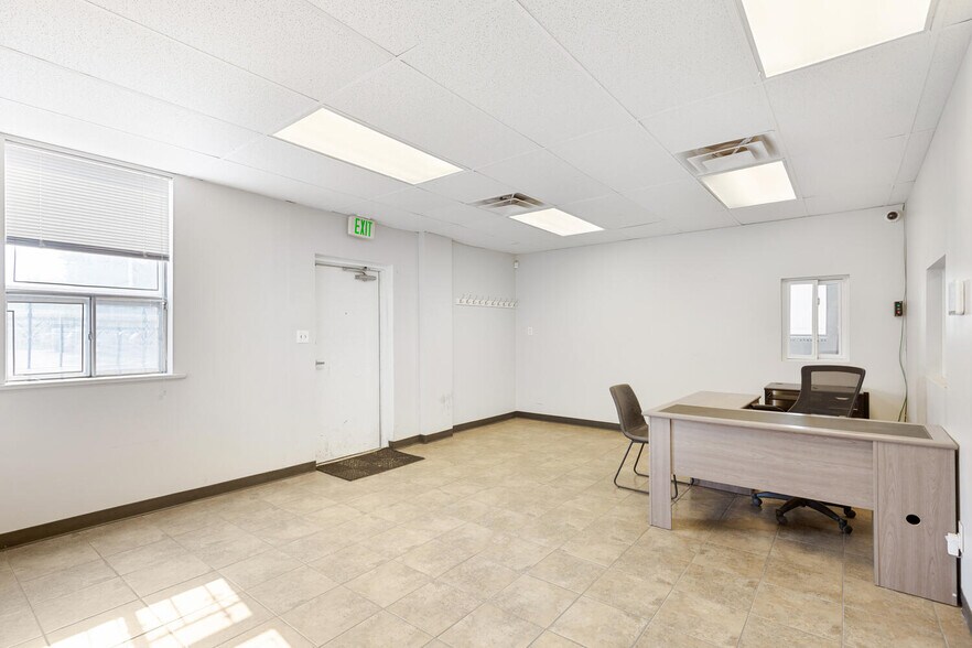 More Photos Of 781-785 Vallejo St, Denver Warehouse For Lease