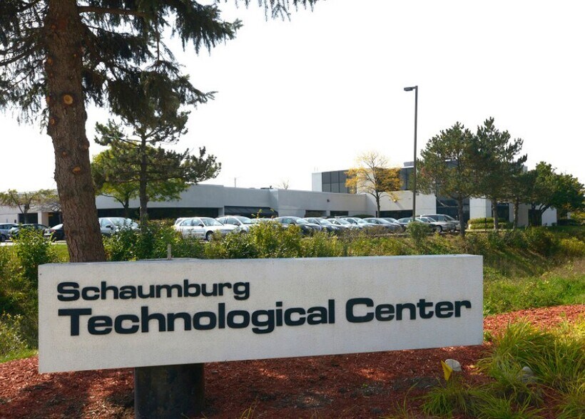 More Photos Of 105-195 W Central Rd, Schaumburg Loft Creative Space For Lease