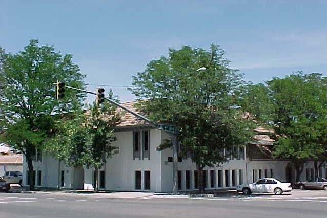 Primary Photo Of 500-510 Coffman St, Longmont Medical For Lease