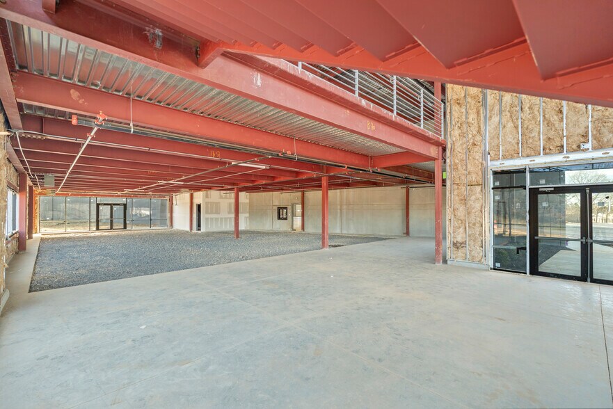 More Photos Of 9540 Rodney St, Pineville Industrial For Sale
