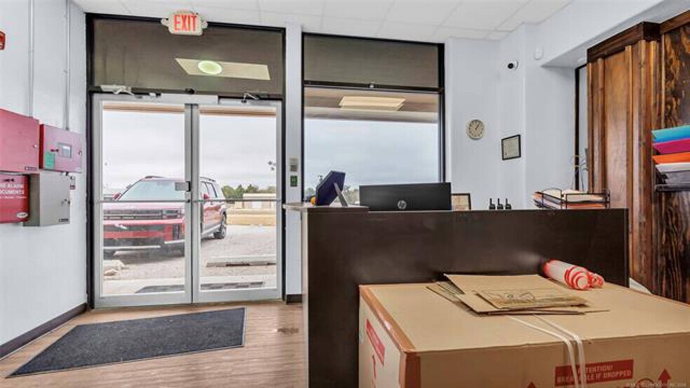 More Photos Of 4379 Highway 7 W, Sulphur Daycare Center For Sale