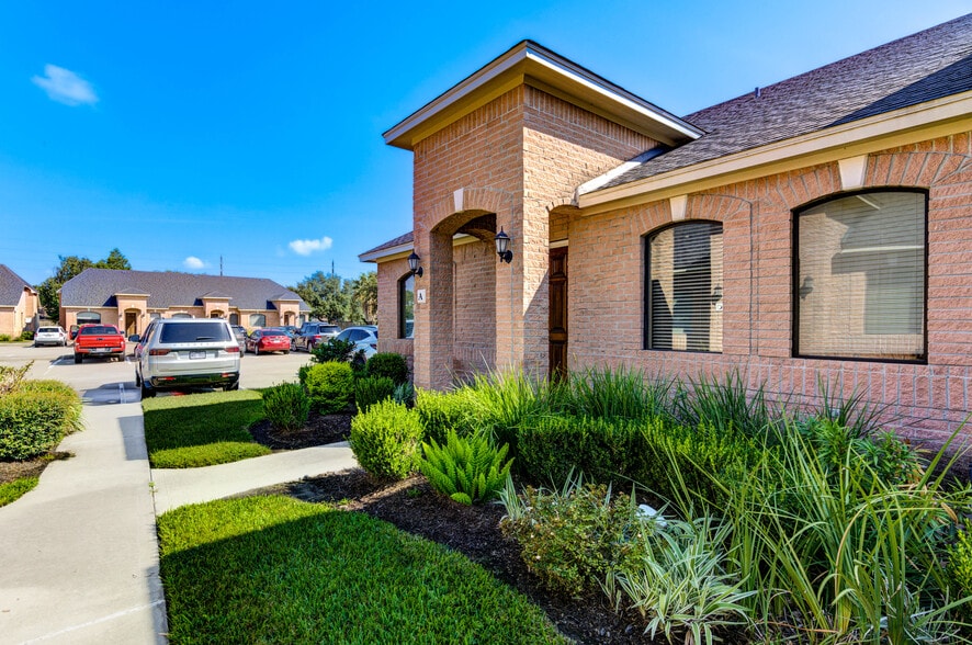 More Photos Of 1836 Snake River Rd, Katy Office Residential For Sale