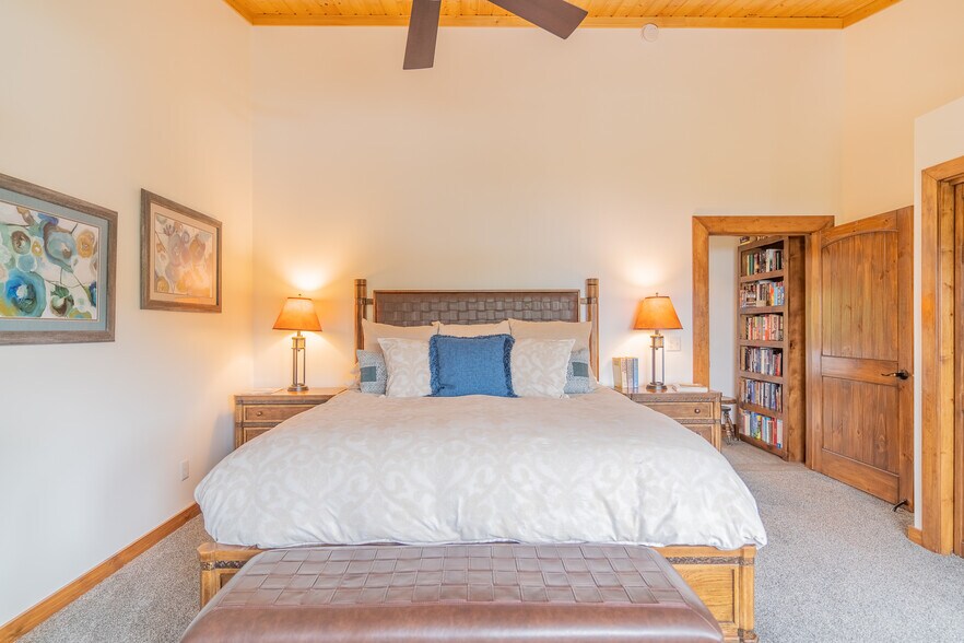 More Photos Of Quartz Lake, Delta Junction Lodge Meeting Hall For Sale